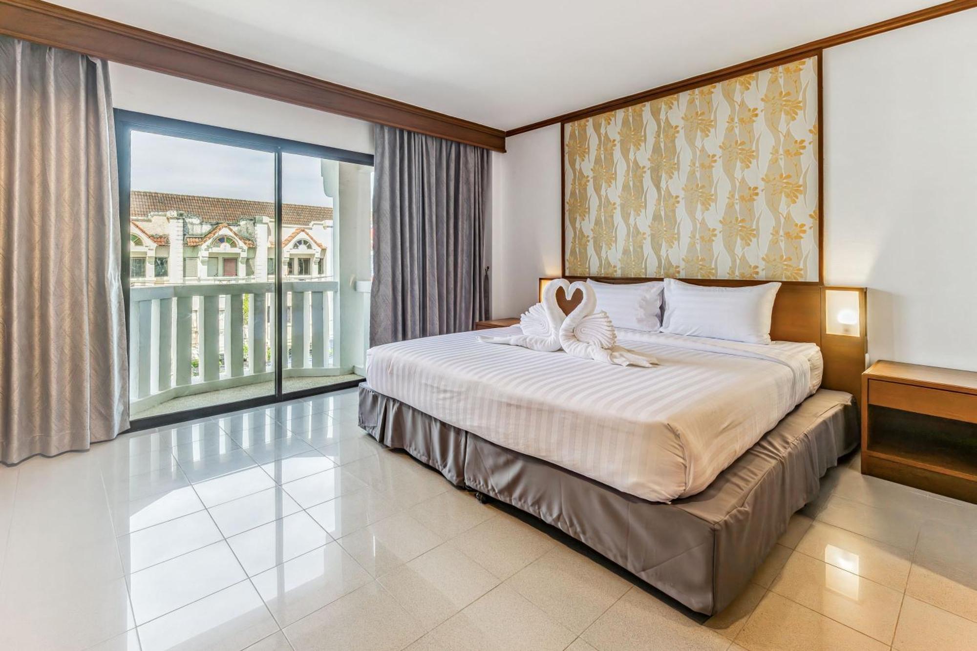 Rattana Beach Hotel Karon الغرفة الصورة