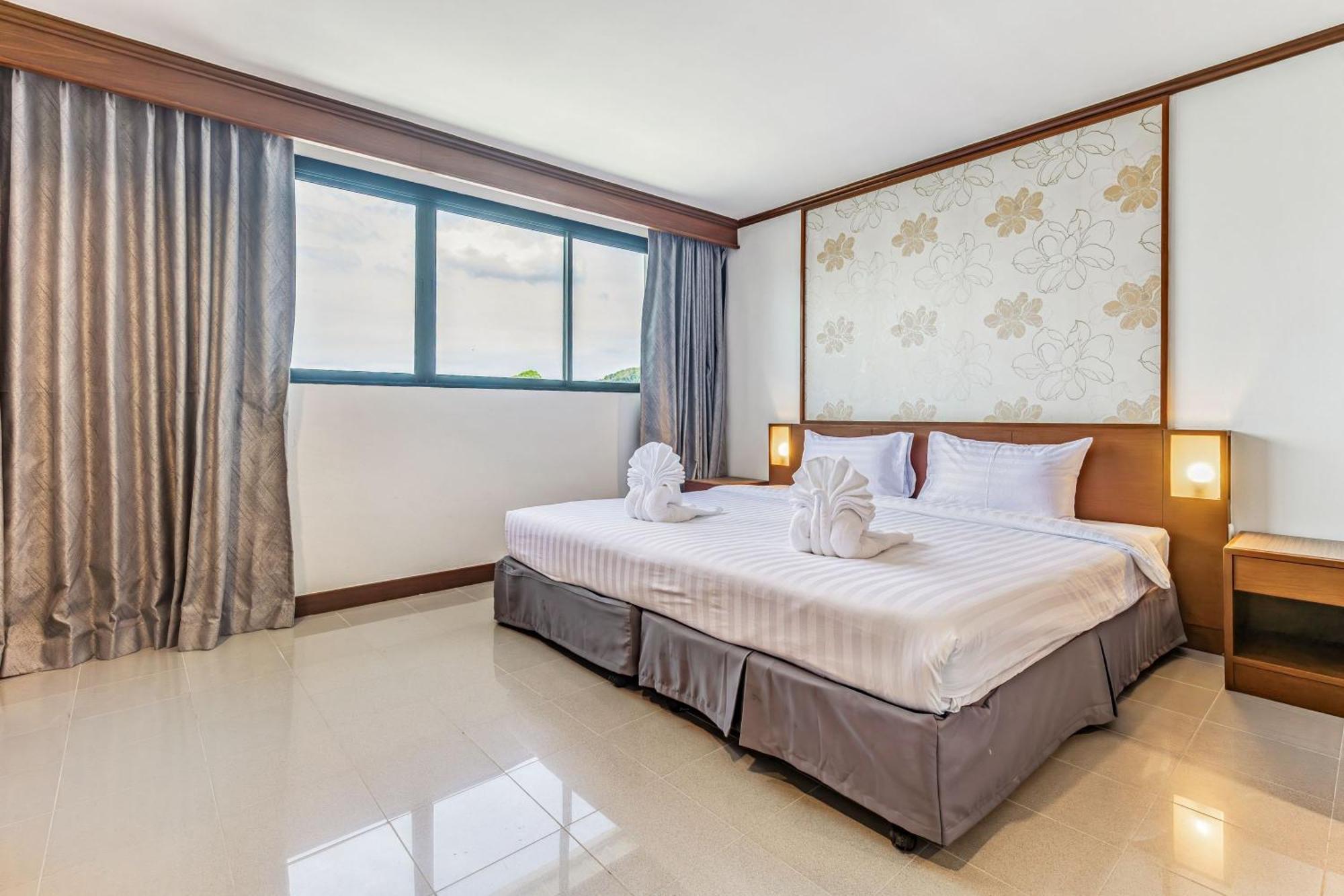 Rattana Beach Hotel Karon الغرفة الصورة