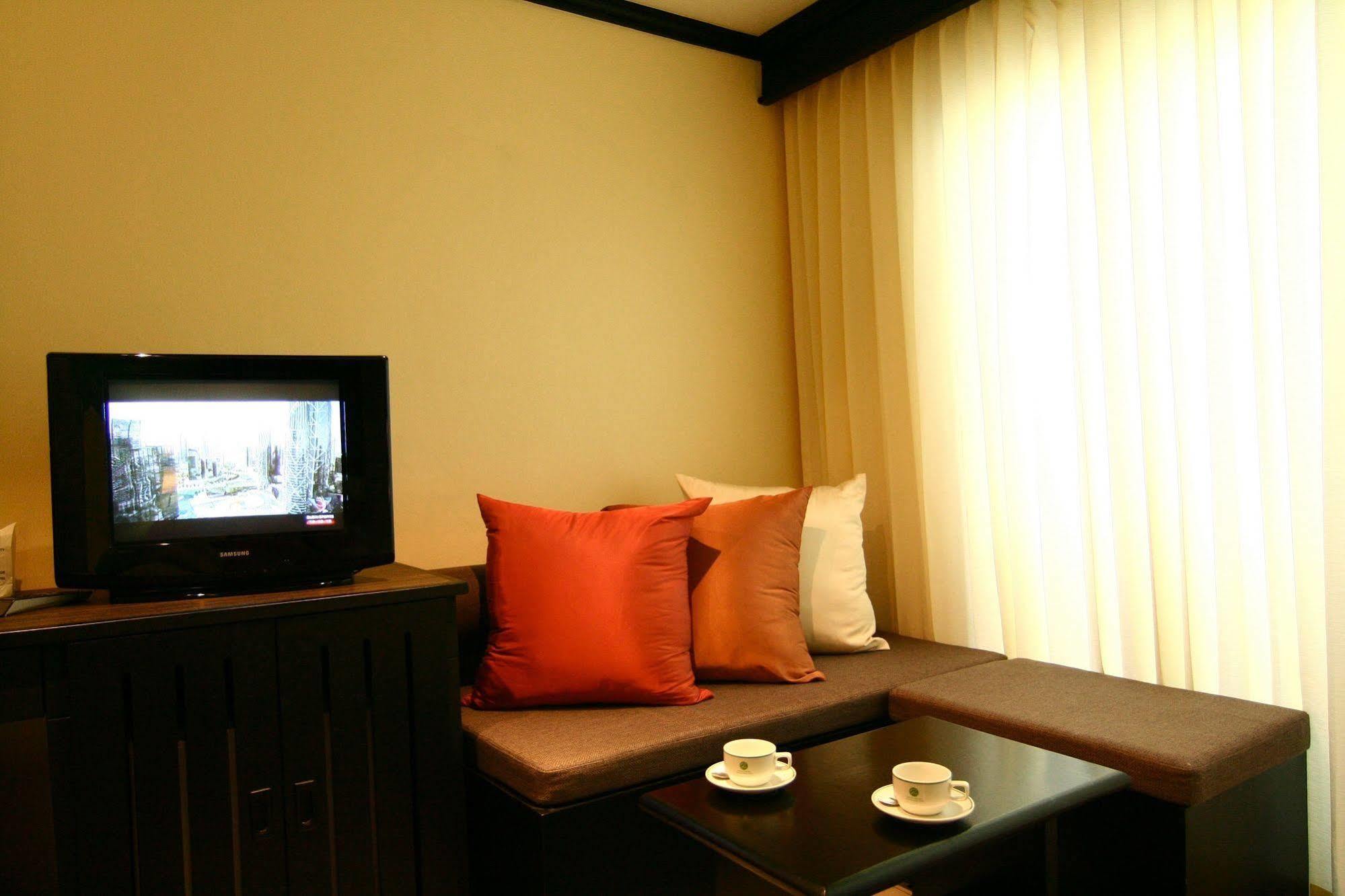 Rattana Beach Hotel Karon المظهر الخارجي الصورة