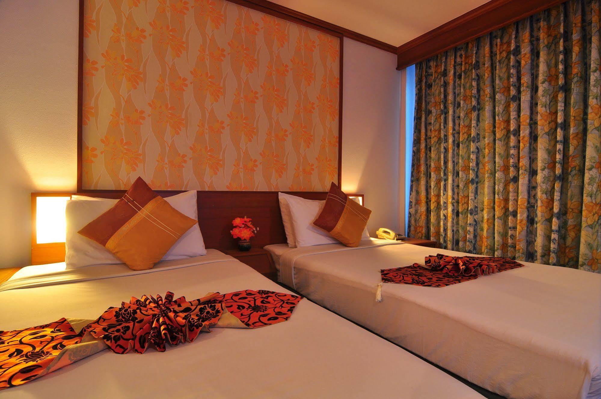 Rattana Beach Hotel Karon المظهر الخارجي الصورة